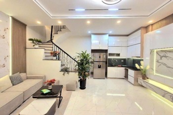 Nhà riêng Minh Khai 5 tầng, lô góc 2 mặt tiền, nội thất đẹp - Giá tốt