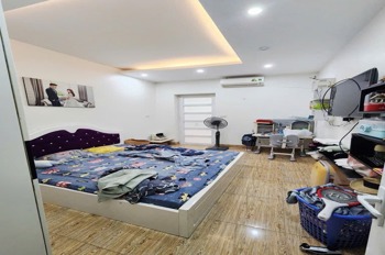 Mặt Phố Giải Phóng - Lô Góc Hót - Ô Tô Đỗ Cửa - Full Nội Thất - Giá Tốt