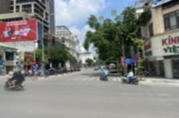 Bán nhà mặt phố Tôn Đức Thắng, Đống Đa - 50m2, 3 tầng, giá 35 tỷ