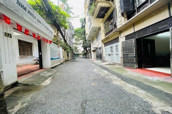 Nhà đẹp trung tâm Cầu Giấy - 5 tầng, ngõ thông ô tô, 2 thoáng