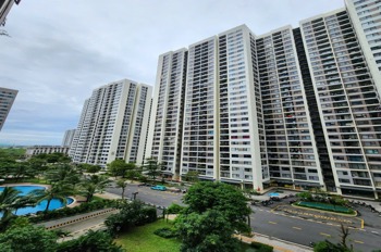 Bán Căn Studio VinHomes Grand Park - View Hồ Bơi, Đông Nam - Giá Tốt
