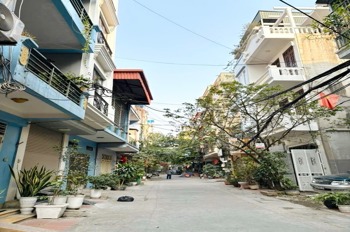 Khu Phân Lô Ngõ 54 Ngọc Hồi: Ô Tô Đỗ Cửa, Dân Trí Cao