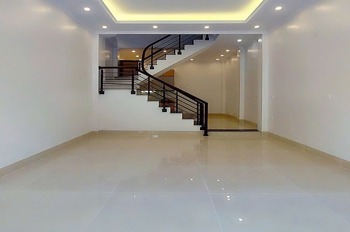 Bán Nhà Hai Bà Trưng Giá Tốt: 25m2, Ngõ Ba Gác, Gần Hồ Hương Viên