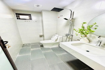 Nhà Đẹp Trung Tâm Thanh Xuân 45m2, 4 Tầng, Giá 7.85 Tỷ - Vị Trí Đắc Địa