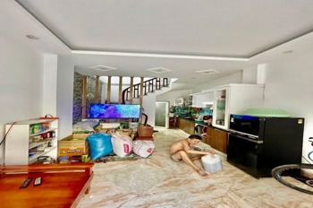 Đại Linh Trung Văn - Nhà 5 Tầng, 6 Tỷ - Vị Trí Đẹp, Nội Thất Ở Ngay