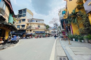 Bán Lô Đất Vàng Mặt Phố Quận Hoàn Kiếm - Diện Tích Lớn, Vị Trí Đắc Địa