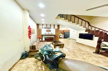 Nhà Dân Đẹp - Đống Đa: 45m2, Mặt Tiền 4.6m, Giá Chỉ 13.3 Tỷ