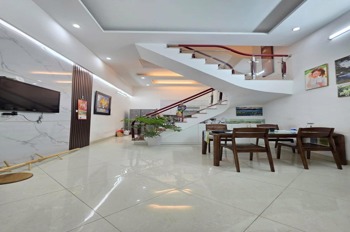 Bán nhà đường Láng, Đống Đa: 41m2, 5 tầng, 4 ngủ, 8.5 tỷ