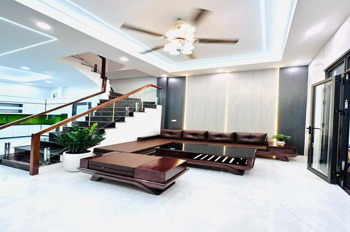 Bán nhà phố Vĩnh Phúc, Ba Đình - 5 tầng, Mặt tiền 4.8m, Giá 10.6 tỷ