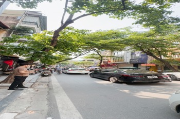Bán Gấp Nhà Mặt Phố Hàng Tre 100m2, 5 Tầng, Giá 60 Tỷ - Thương Lượng