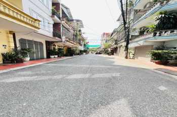 bán nhà Sài Đồng, 80m, mặt tiền 5m, vỉa hè, ôtô tránh, phân lô bàn cờ