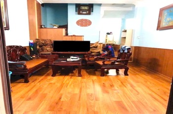 Nhà 4 Tầng Xây Chắc, Vị Trí Đẹp - Phố Gia Quất, Gần Him Lam