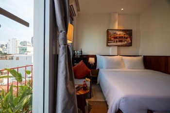 Bán 2 Mặt Tiền Nguyễn Bỉnh Khiêm, Quận 1: Vị Trí Đắc Địa, Kinh Doanh Sinh Lợi