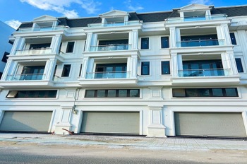 Nhà Phố Kinh Doanh Quận 12: Mặt Tiền Chợ An Sương, Đầu Tư Sinh Lời