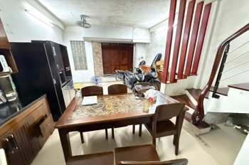 BÁN NHÀ YÊN HÒA – CẦU GIẤY – 6 TẦNG Ở NGAY-GIÁ 8,4 TỶ