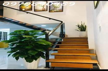 Cần bán nhà mặt tiền Nguyễn Chí Thanh - Hải Châu, 82 m2, 3  tầng, giá hơn 8 tỷ