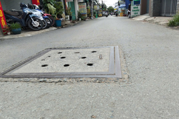 Bán Nhà Phố - Hiệp Bình Phước -  Quốc Lộ 13 - Hẻm Xe Hơi  3PN Sổ Riêng. Giá 7,6 Tỷ TL