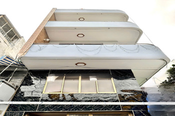 BÁN NHÀ QUẬN 10- MẶT TIỀN CHỢ NGUYỄN TRI PHƯƠNG- 5 TẦNG Ở NGAY: NHỈNH 10 TỶ. Mr Vũ: 0933910039