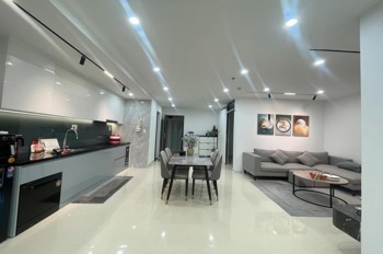 Căn Hộ Đẹp Gần ĐH Nguyễn Tất Thành - Giá 1.150tr, Full Nội Thất, View Hồ Bơi