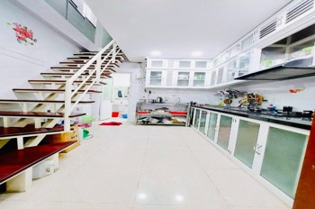 Hẻm Xe Hơi, 3 Tầng, 6 Tỷ - Nhà Đẹp, An Ninh, Phú Nhuận