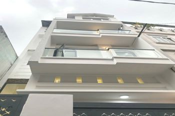 Bán nhà 4 tầng hẻm xe hơi ngay Lê Quang Định DT 42m2 Giá nhỉnh 7 tỷ