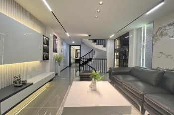 Siêu phẩm 4 Tầng, Tân Phú - Giá 8.1 tỷ (TL) - Vị trí đẹp, tiện nghi