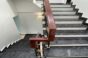 Nhà Mới Xây 5 Tầng, Ô Tô Đỗ Cửa, Lĩnh Nam - Giá Tốt