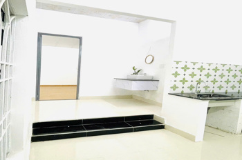 BÁN NHÀ GÁC LỮNG KIỆT TRƯỜNG CHINH – LÊ TRỌNG TẤN