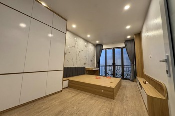 Bán nhà Cầu Giấy 35m2, 5 tầng, Giá 7.5 tỷ - Vị trí đẹp, Ngõ nông, Ô tô gần