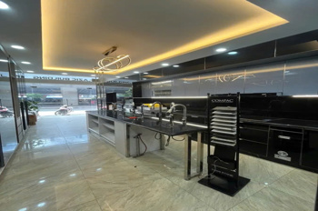 NHÀ MẶT PHỐ Đàm Quang Trung 80m2 X 5 tầng X 25 tỷ Long Biên