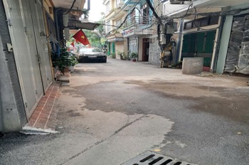 Bán Nhà Kim Giang, Thanh Xuân - 9.28 Tỷ Full Nội Thất, 4 Tầng, Ô Tô Gần