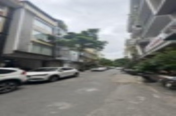 Bán nhà Vũ Ngọc Phan - 85m2, 5 Tầng, Ô Tô Đỗ Cửa, Giá 23.5 Tỷ