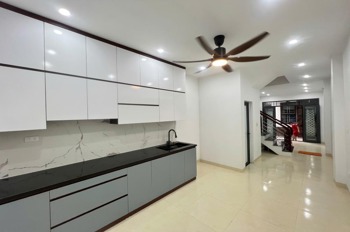 Bán nhà Vạn Phúc 37m2, 4 Tầng, Giá 7.7 Tỷ - Vị Trí Đắc Địa, Gần Tiện Ích