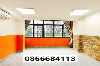 Căn Hộ Mặt Phố Lê Văn Lương 70m2 - 2PN View Công Viên - Giá 5.55 Tỷ