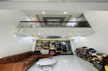 Bán nhà 5 tầng, 43m2, 8 tỷ - Vị trí đẹp, Hẻm xe hơi