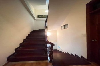 Bán nhà Chùa Láng - 50m2 - 4 Tầng - Ô Tô Vào - Kinh Doanh - Giá 14.9 Tỷ