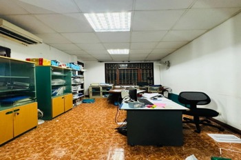 Bán nhà phân lô VIP Cầu Giấy - Ô tô tránh, Kinh Doanh - Giá 36.3 tỷ