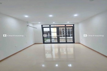 Bán nhà Minh Khai, ô tô tránh, 40m2, 4 tầng, giá tốt