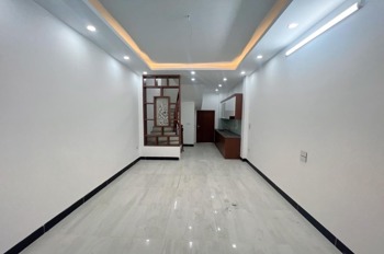 Bán nhà Lai Xá - Hoài Đức: 5 Tầng, 30m2, Giá 6.3 Tỷ - Vị Trí Đắc Địa