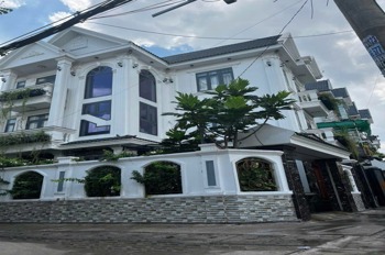 Biệt Thự Hóc Môn 5PN, 3 Lầu - 10.55 Tỷ, Full Nội Thất