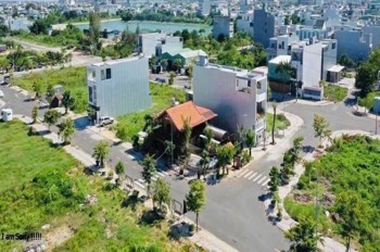 Cặp Lô góc siêu đẹp đối diện UBND Quận Ngay khu E Kim Long