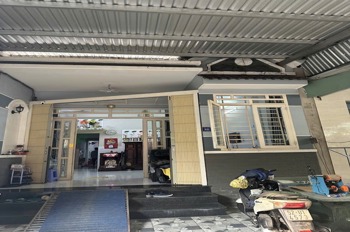 Bán Nhà Ngã Tư Hóc Môn - 139m2 - Giá Tốt - Thương Lượng