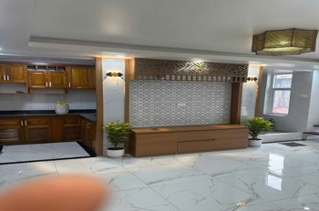 Bán nhà Hai Bà Trưng 100m2, 4 phòng ngủ, 4.5 tỷ - Ô tô đỗ cửa, gần Bách Khoa