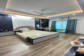 Bán Nhà Lạc Long Quân - 35m2 x 5 Tầng, Full Nội Thất, Gần Hồ Tây - Giá 8 tỷ