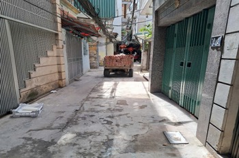 Bán Nhà Phố Định Công Thượng Giá Tốt - 8.2 tỷ - 46m2 - Gần Phố - Ô Tô Tránh