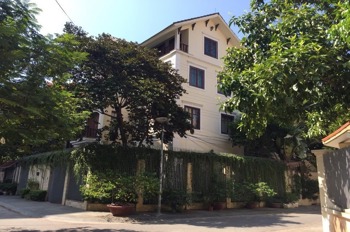 Bán Biệt Thự Khu Lão Thành Cách Mạng, Yên Hòa - 120m2, 4 Tầng, Giá 52 Tỷ