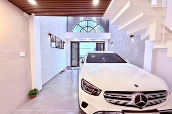 Xe Hơi Ngủ Nhà: Biệt Thự 5 Tầng, 60m2, Thang Máy, Gần Emart Phan Huy Ích - Giá Tốt
