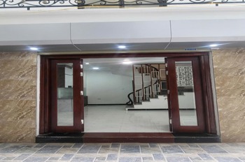 Bán nhà phố Long Biên - Ngõ rộng, 5 tầng, gần Aeon Mall