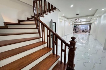 Bán nhà phân lô Hoàng Công 56m2, 5 tầng, mặt tiền 4.5m - Giá 11.95 tỷ