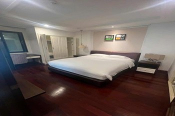 Bán Nhà Mặt Phố Hai Bà Trưng - Vị Trí Đắc Địa, Kinh Doanh Sầm Uất